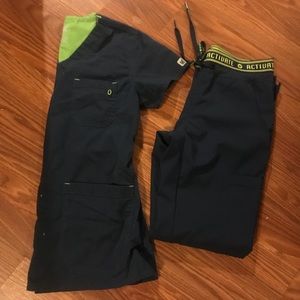 Gently worn scrubs top and bottom size XS